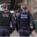 Mãe é presa após dar cerveja para bebê de 3 meses em Manaus