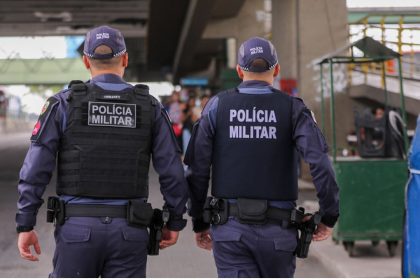 Mãe é presa após dar cerveja para bebê de 3 meses em Manaus