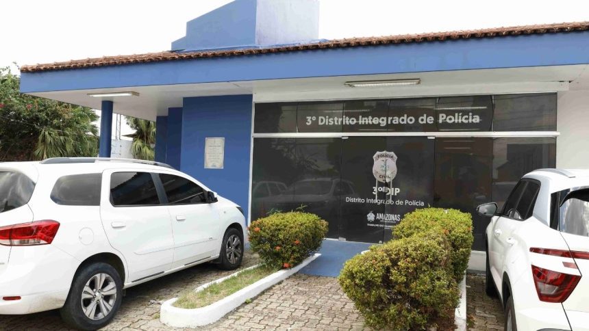 Homem que esfaqueou idosa e causou acidente que matou agente da PRF é preso em Manaus