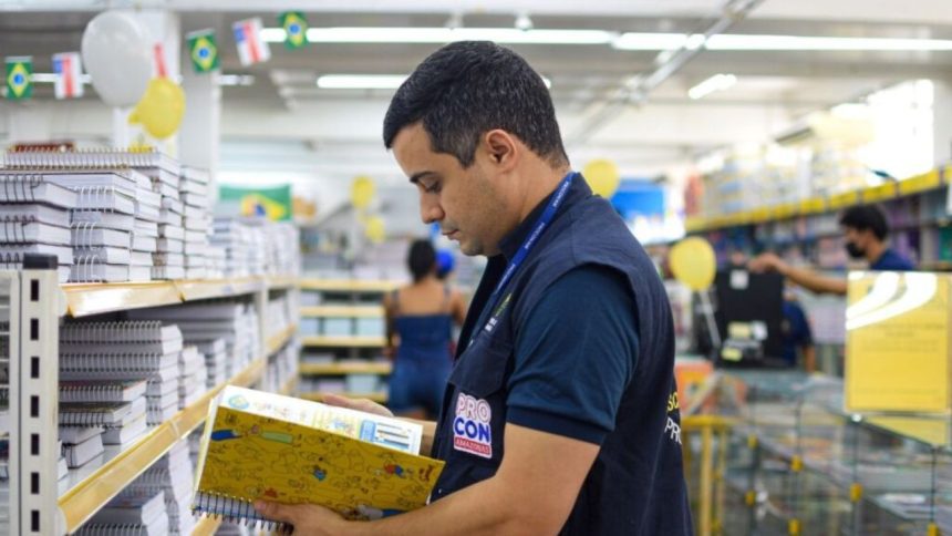 Procon-AM divulga itens escolares que escolas não podem cobrar de pais; confira