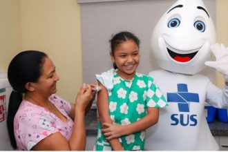 Pais devem apresentar comprovante de vacinação para matrícula de alunos em Manaus