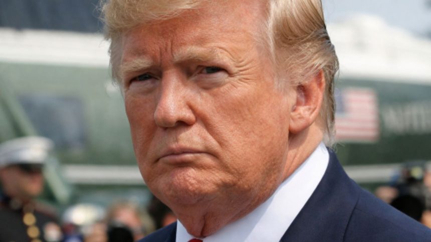 Trump afirma que embargo segue em vigor e que tropas dos EUA permanecerão na Venezuela