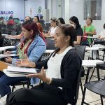 Curso gratuito ensina a elaborar currículos para vagas de emprego em Manaus