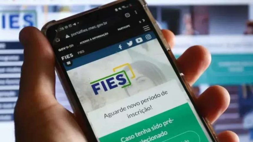 Fies 2026 abre inscrições para financiamento estudantil a partir de 3 de fevereiro