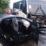 Vídeo mostra colisão entre carro e micro-ônibus que matou idoso em Manaus