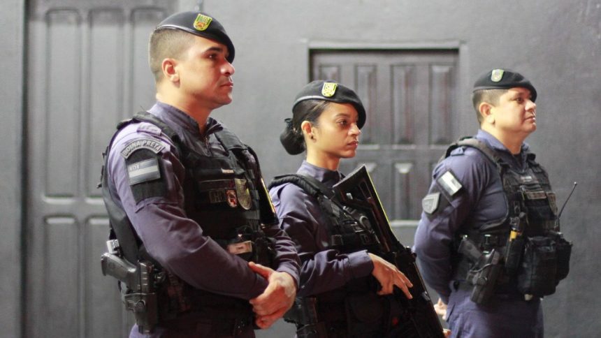 Bares no bairro Parque Dez são autuados por venda de bebidas alcoólicas para menores