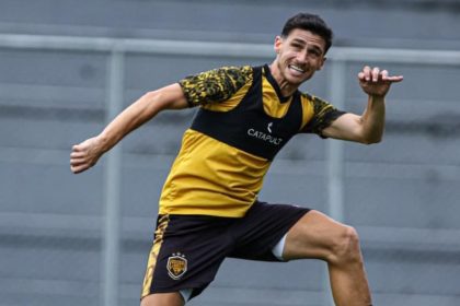 Amazonas FC anuncia meio-campista uruguaio Ignacio Panzariello