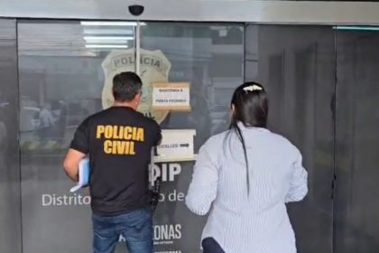 Gerente de empresa de planos de saúde é presa suspeita de desvio de R$ 500 mil em Manaus