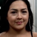 Mulher procurada por tentativa de homicídio com golpes de faca