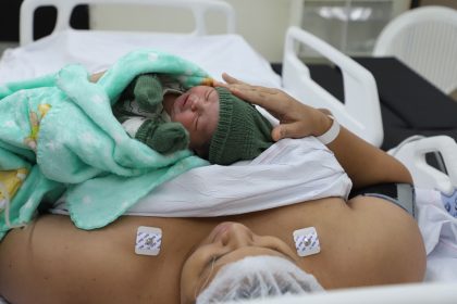 Primeiro bebê de 2026 é um menino no Amazonas