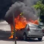 Carro fica completamente destruído após pegar fogo