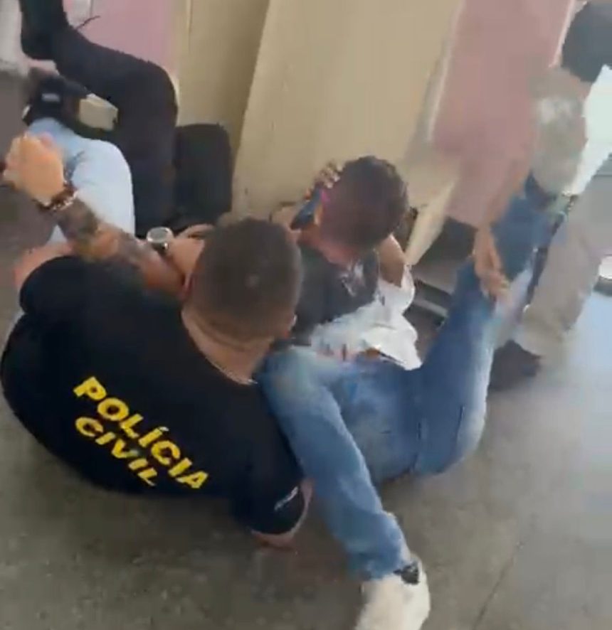 Advogado se envolve em confusão com policiais civis em Manaus