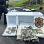 PF encontra 30 kg de drogas escondidas em geladeira durante ação em Manaus
