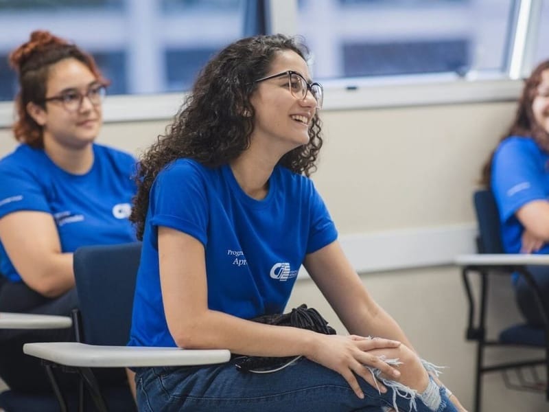 CIEE abre inscrições para estágio; remuneração de até R$ 1,1 mil