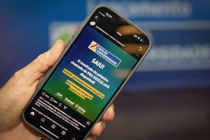 Entrega de documentos do Bolsa Universidade encerra na sexta