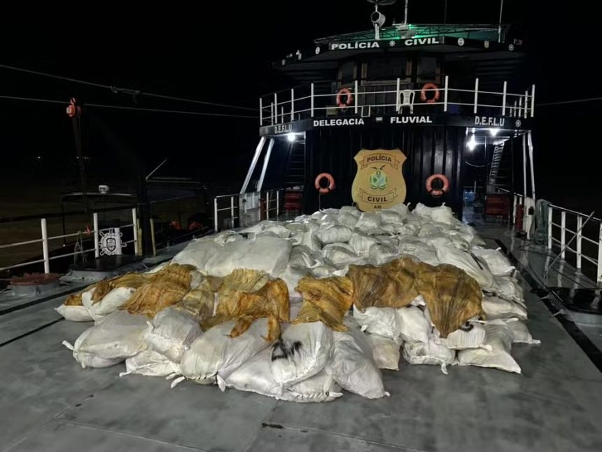 Polícia apreende cerca de 12 toneladas de pirarucu seco