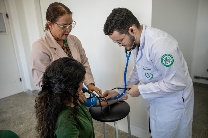 Reta final para inscrições no programa de residência da UEA