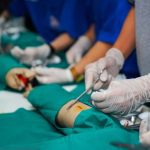 Curso gratuito de sutura abre vagas para enfermeiros de Tabatinga