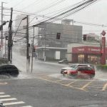 Amazonas terá domingo de muita chuva e ventos fortes