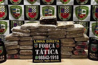 Mais de 40 tabletes de drogas são apreendidos em carro transportado por caminhão cegonha em Manaus