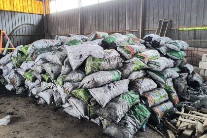 Operação apreende 524 sacas de carvão vegetal irregular em Itacoatiara