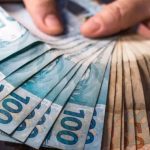 Trabalhadores com renda de até R$ 5 mil ficam isentos do IR a partir deste mês