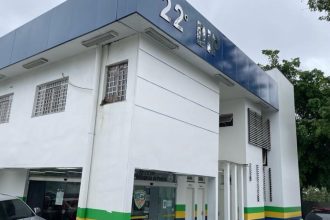 Homem é preso após ser denunciado por vender drogas em condomínio de Manaus