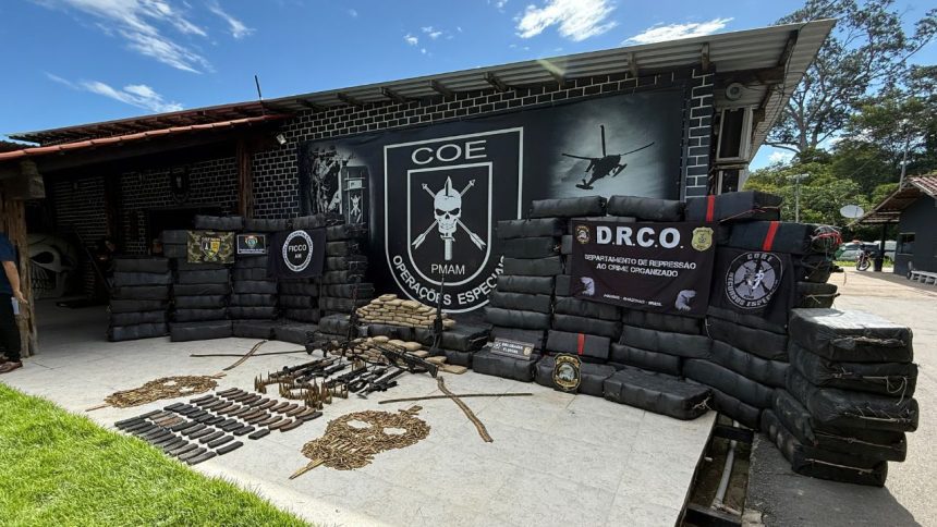 Operação intercepta embarcações com drogas e arsenal de guerra no Amazonas