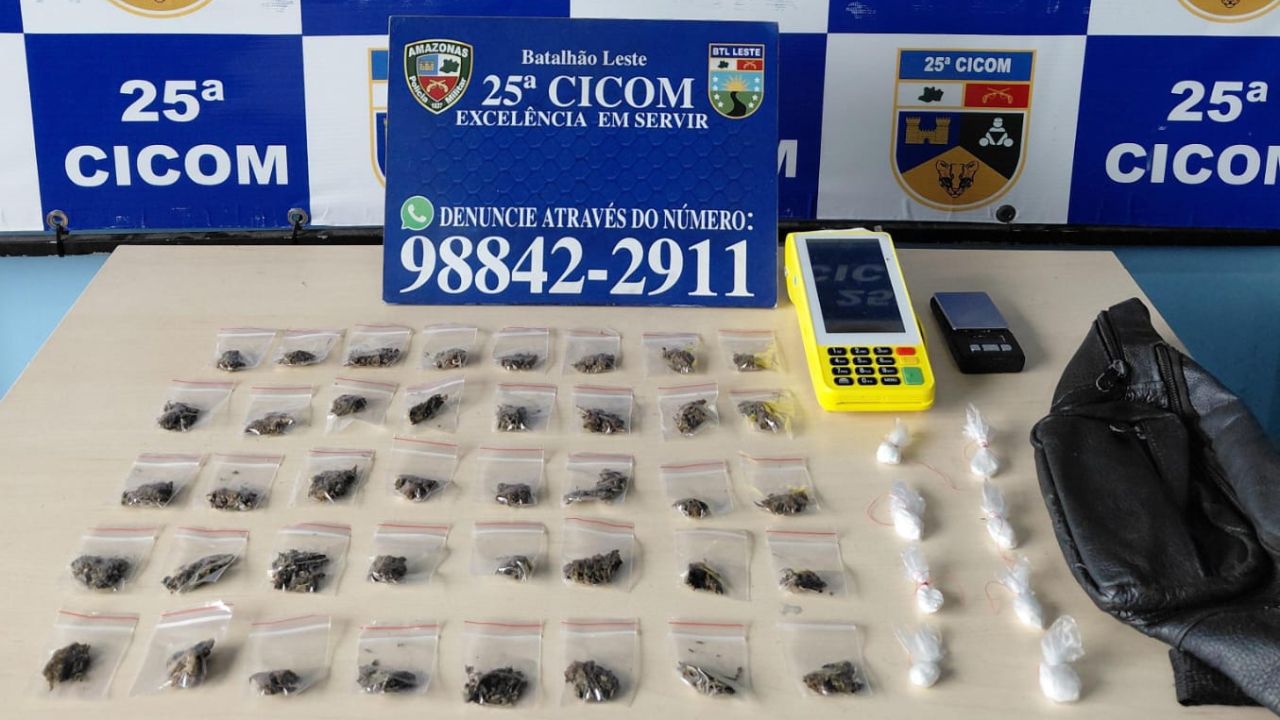 Mais de 40 porções de drogas são apreendidas pela polícia em Manaus