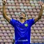 Nacional goleia São Raimundo e assume liderança do Grupo B no Amazonense