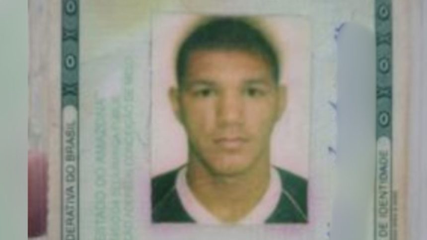 Homem morre após ser esfaqueado ao tentar proteger a irmã do ex em Manaus