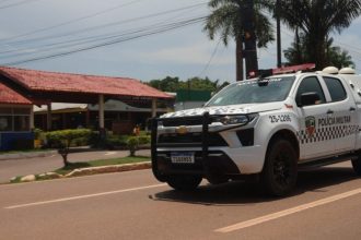 Policiais auxiliam jovem em parto de gêmeos no Presidente Figueiredo