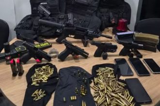 Três PMs e dois homens são presos suspeitos de tentar roubar 1 tonelada de drogas Iranduba