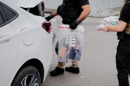 Polícia realiza operação contra suspeitos de golpes financeiros superiores a R$ 75 milhões no AM
