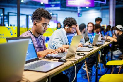 IBM e CIEE abrem vagas em cursos gratuitos de tecnologia