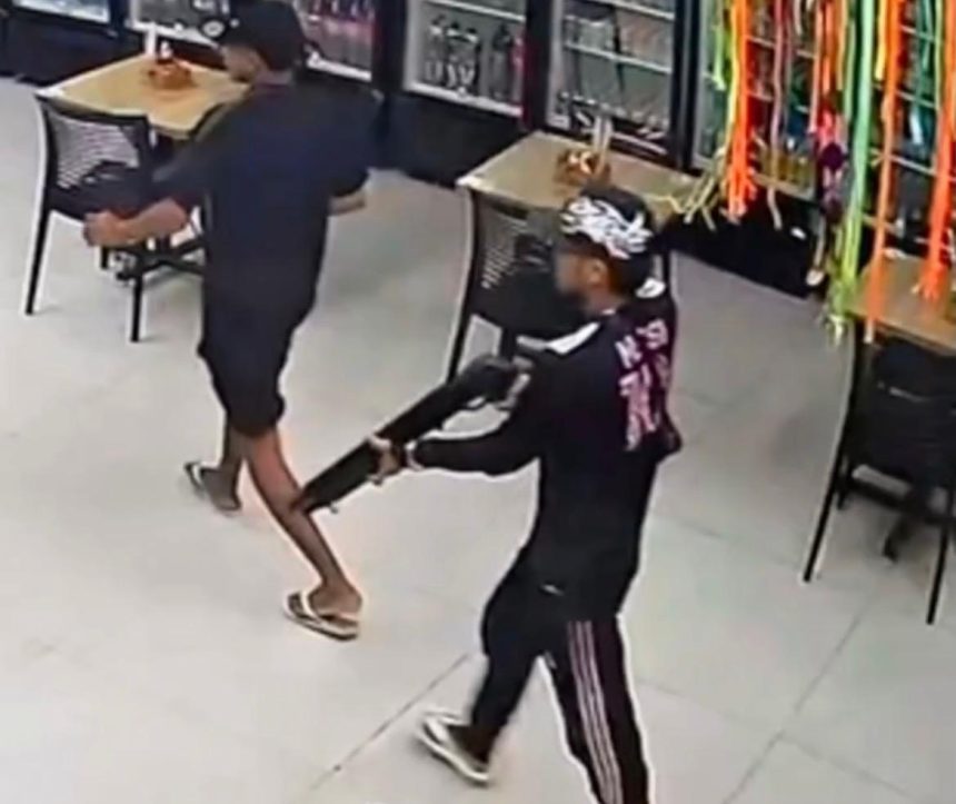 Trio armado assalta conveniência no Tarumã nesta madrugada