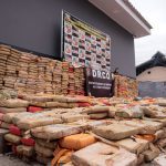 Polícia prende 11 pessoas e apreende 2,7 toneladas de drogas