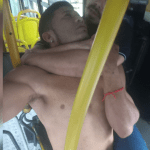 Passageiro imobiliza suspeito de assalto a ônibus com mata-leão em Manaus