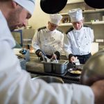 Senac abre vaga para cozinheiro com salário de R$ 3,2 mil