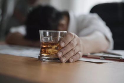 Dia de Combate ao Alcoolismo: remédios podem reduzir recaídas