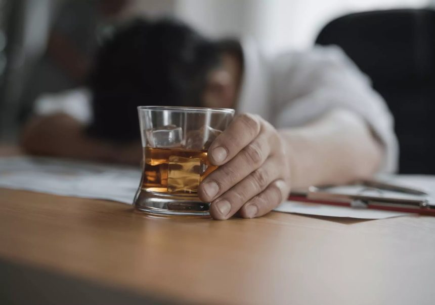 Dia de Combate ao Alcoolismo: remédios podem reduzir recaídas