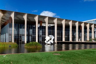 Itamaraty lança concurso para diplomata; salário de R$ 22,5 mil