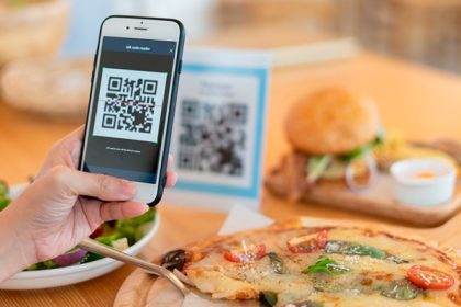 Estabelecimentos não podem obrigar uso de cardápio QR Code