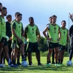 Dico Woolley realiza primeiro treino à frente do Manaus FC