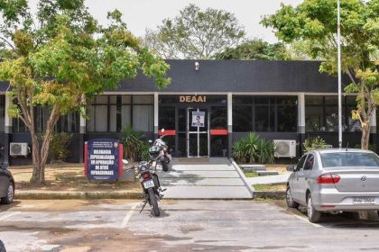 Polícia apreende adolescente em Manaus após ameaças de massacre escolar em Minas Gerais