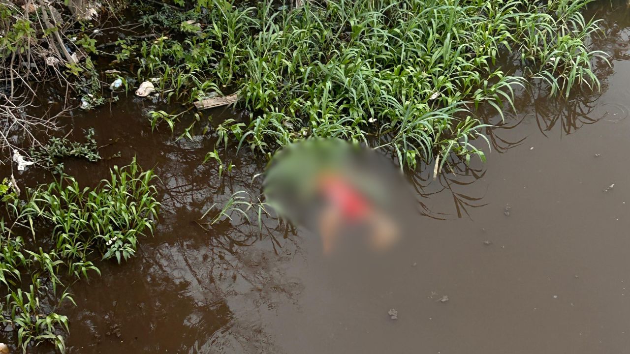 Populares encontram corpo boiando em igarapé no bairro São Jorge