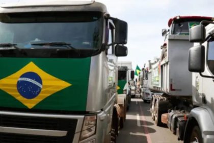 Caminhoneiros anunciam possível paralisação nacional por aumento do diesel