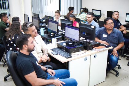 CMM abre inscrições para cursos de informática e inglês em Manaus