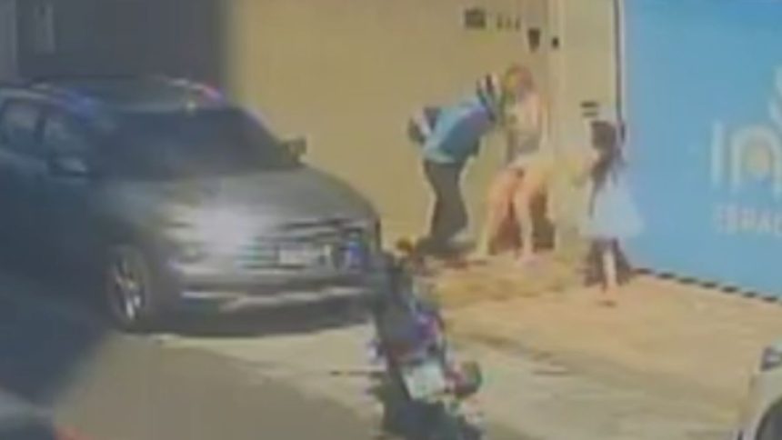 Mulher é agredida com capacete durante assalto e perde três dentes em Manaus