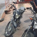 Dois homens são presos por furtos de motocicletas no Aeroporto Eduardo Gomes